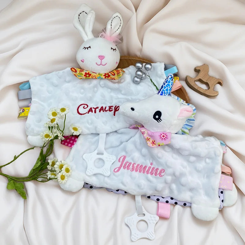 Set de regalo de bebé de 4 piezas con nombre bordado Toalla con capucha Accesorio para regalo de baby shower Regalo de vacaciones para recién nacidos